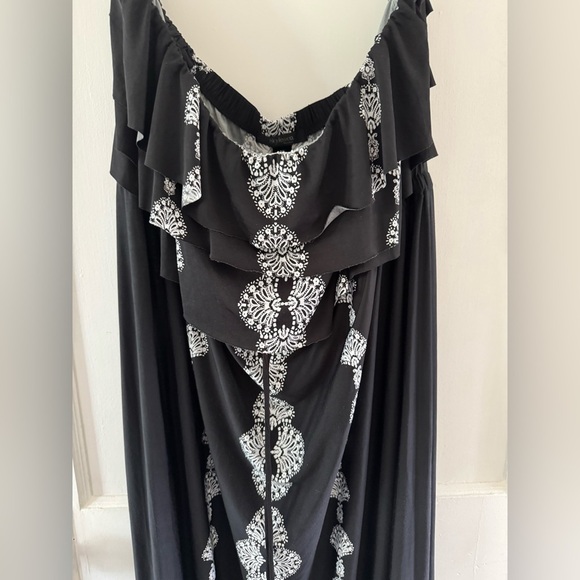 Style & Co. Strapless Black and White Maxi Dress. Size 3X - Picture 2 of 5